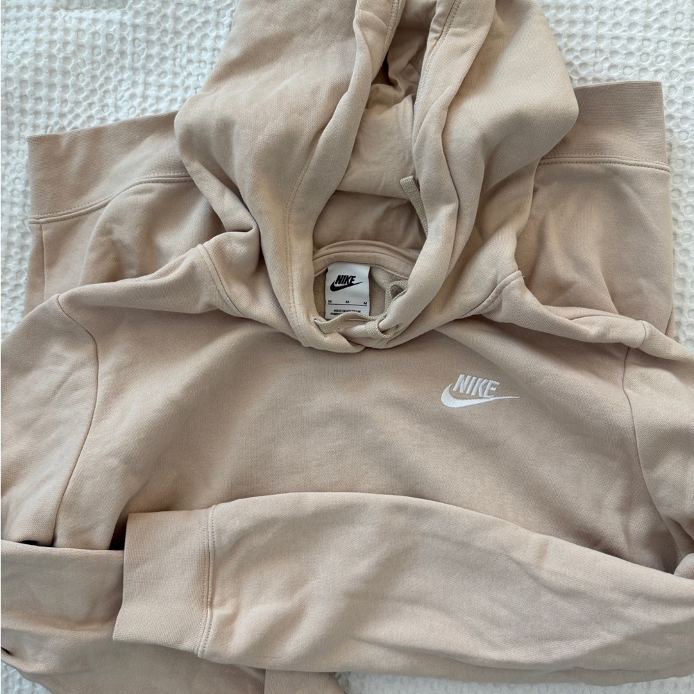 8 Sweaters Bundle - Picture 2 of 9
